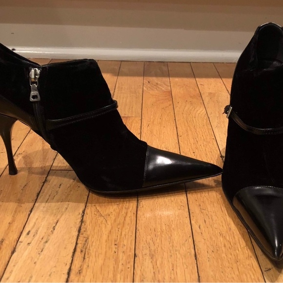 Prada Suede Pointed Toe Booties 39 Black Stiletto Heels - Picture 2 of 8
